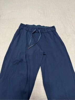 lululemon athletica Navy Blue Jogger Leggings-Size 2